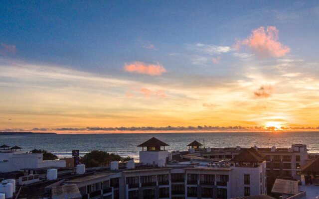 Fourteen Roses Beach Hotel