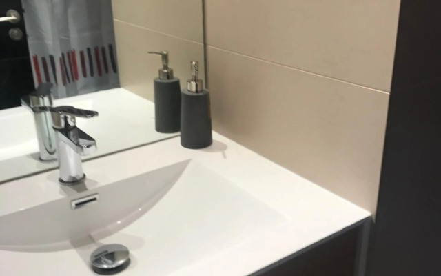 Clínica Las Condes, espectacular departamento nuevo 80 m2