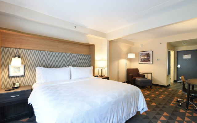 Holiday Inn Cincinnati Liberty Way by IHG