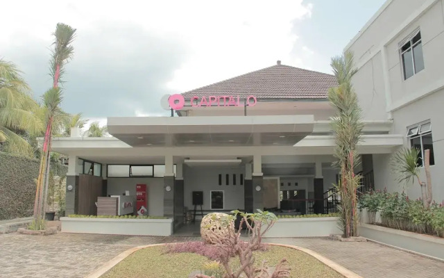 Capital O 459 Kuraya Residence