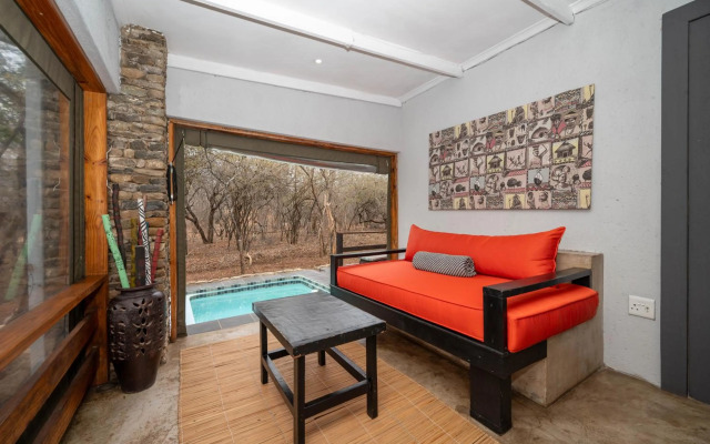 Foxy Crocodile Bush Lodge & Kruger Safari's - No Loadshedding