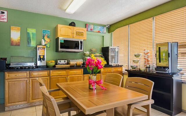 Quality Inn & Suites Airport/Cruise Port Hollywood