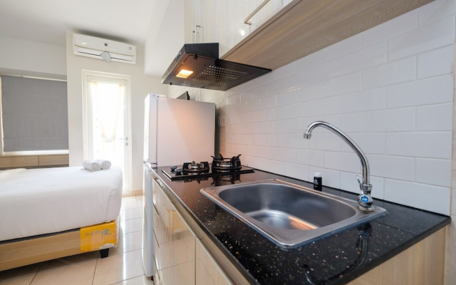 Deluxe Studio Apartment @ Springlake Summarecon