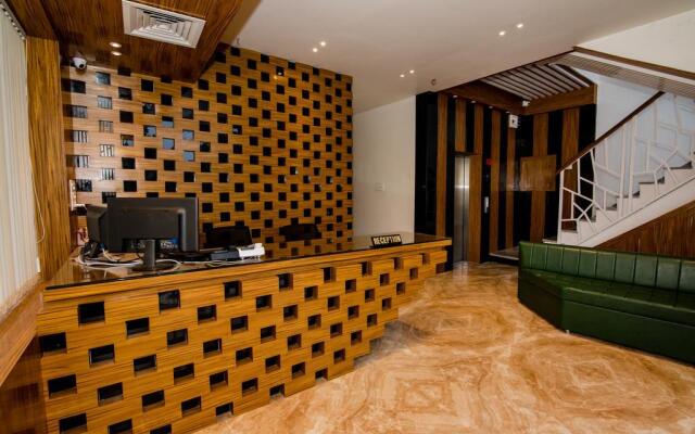 Kanchan Hotel
