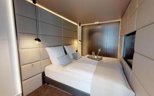 White Pearl Apartment 1.09