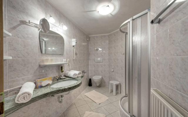 Hotel Alpenland