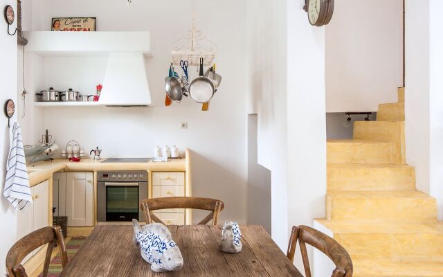 K for Kythnos Sun & Ocean House