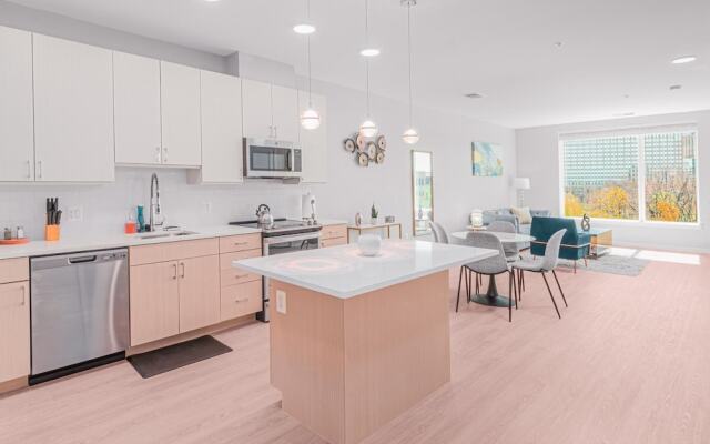 Luxury Living City Views DC