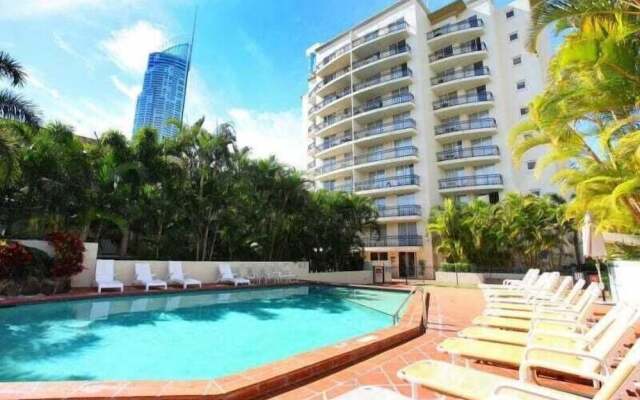 Palazzo Colonnades by Coastal Letting Co