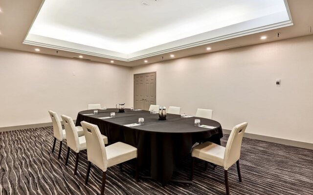 Holiday Inn Ottawa Dwtn - Parliament Hill by IHG