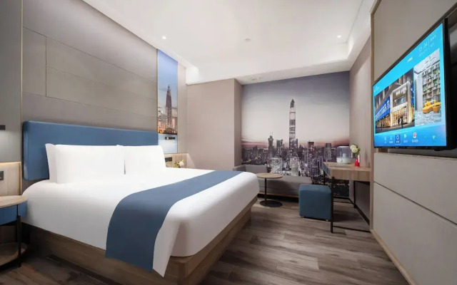 Naive S Hotel