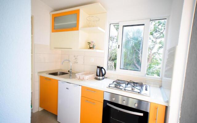 Lara Apartments