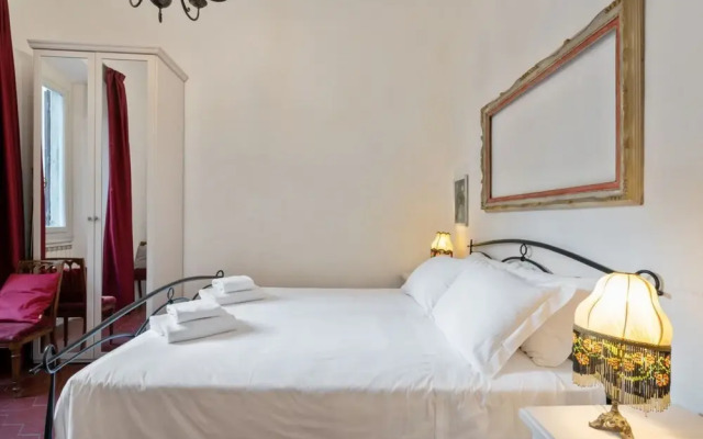Ponte Vecchio Cozy Flat