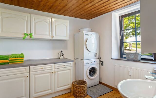 Amazing Holiday Home in Plütscheid with Garden