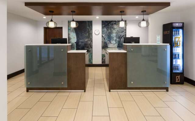 La Quinta Inn & Suites by Wyndham LaGrange / I-85