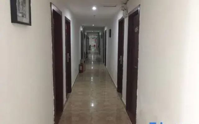 Zhumadian golden golden express hotel