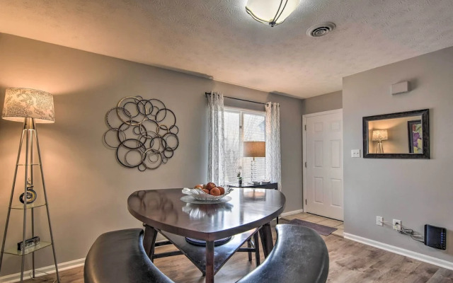 Condo w/ Sunroom, Near Downtown Hendersonville!