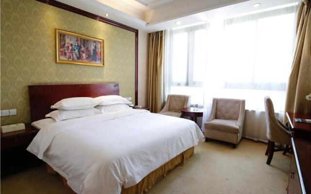 Vienna Hotel Suzhou Luokou Furniture Store