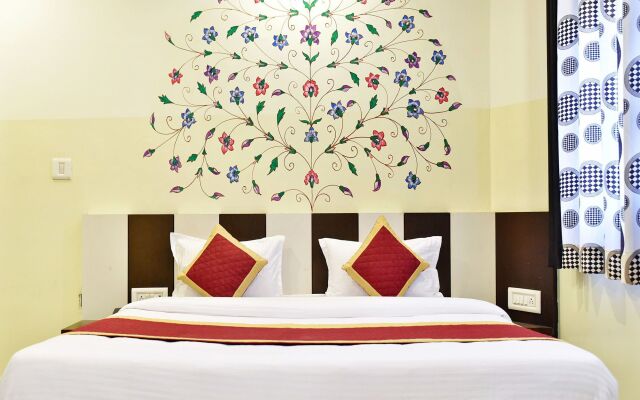 OYO 11389 Hotel NG Palace