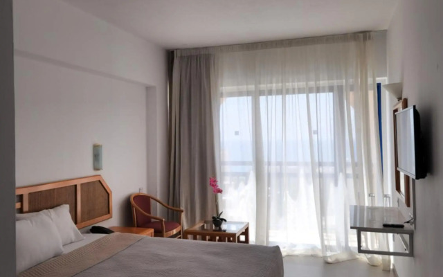 Navarria Hotel