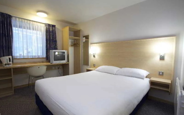 Travelodge Birmingham Central Broadway Plaza Hotel