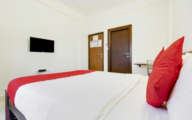 OYO 75843 Sm Residency