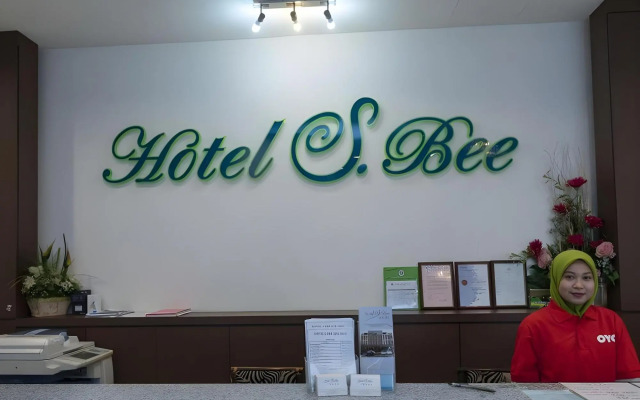 S Bee Hotel