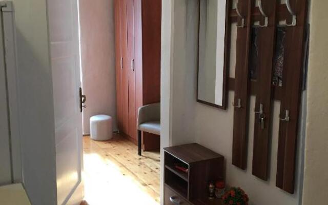 S&I rooms
