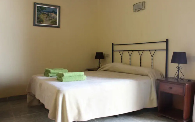 Comfortable 1-bed Bungalow in Parque Holandés