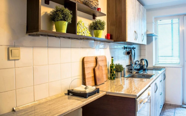 FM Premium 3-BDR Apartment - Modern Design