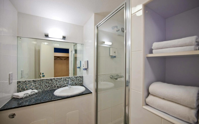 Leonardo Inn Aberdeen Airport