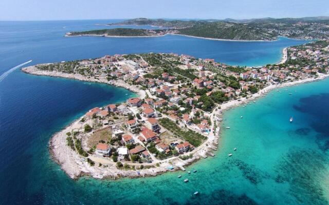 Family friendly seaside apartments Sevid, Trogir - 19105