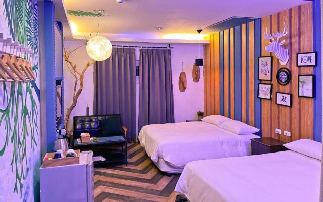 Deer Moon Hostel
