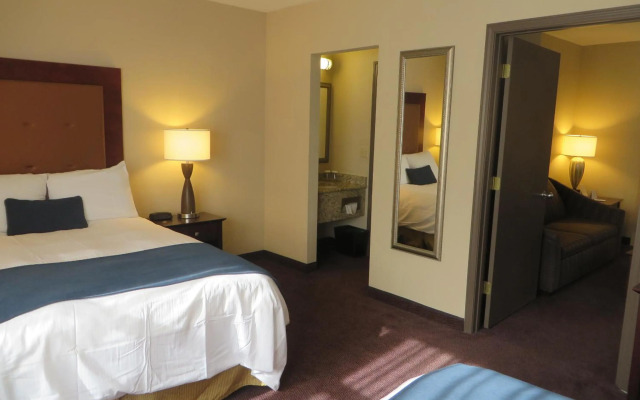 Ivy Court Inn & Suites