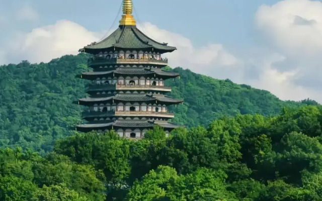 Hangzhou Memory Travel International Hotel- Edge West Lake