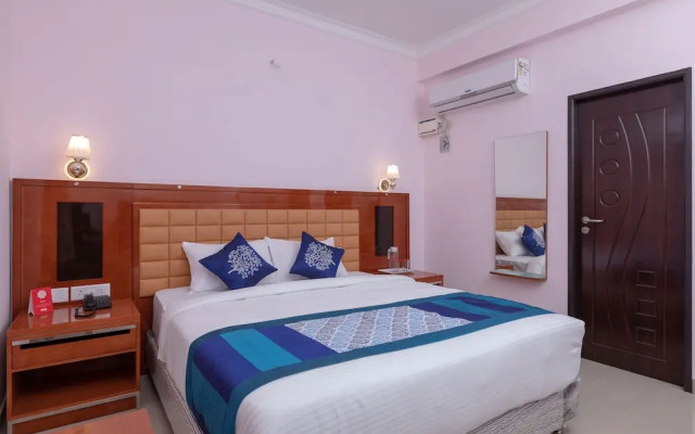 Oyo 17224 Swarnam Residency