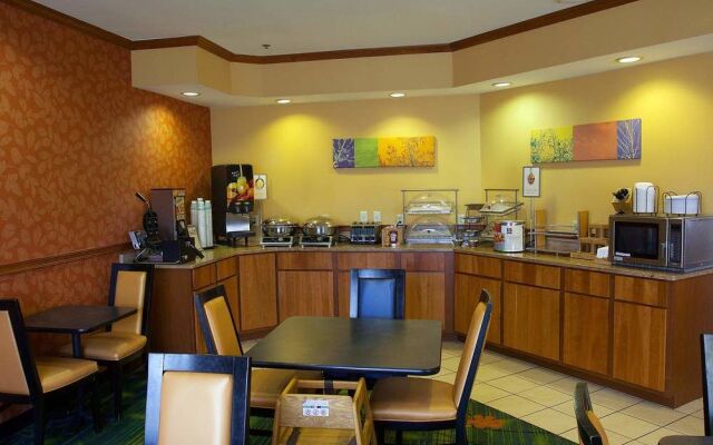 Fairfield Inn & Suites Beloit