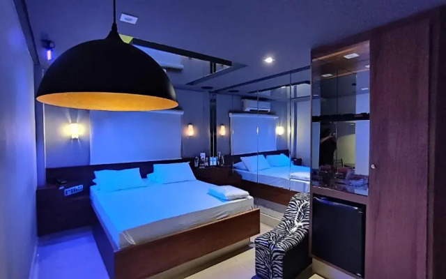 Swing Motel