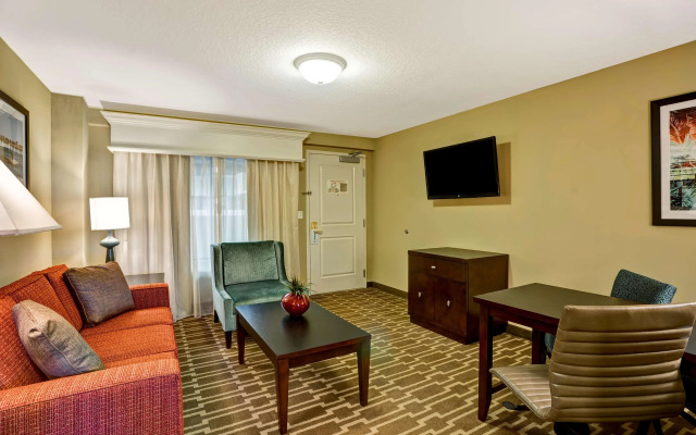 Embassy Suites by Hilton Fort Myers Estero