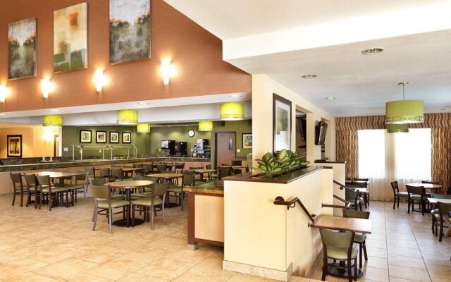 Crystal Inn Hotel & Suites Salt Lake City