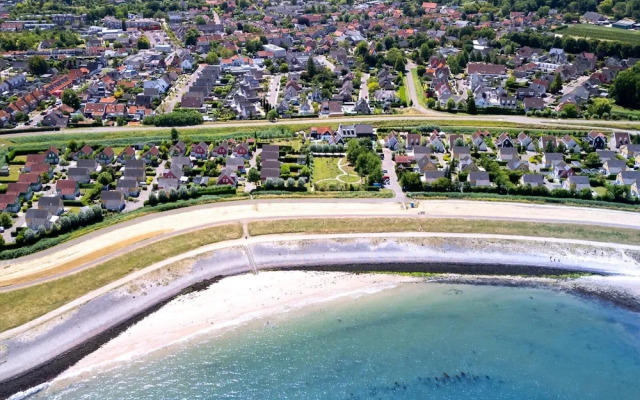 6-person House With a Beautiful Garden