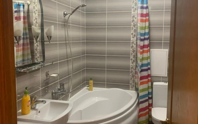 Александра Поля проспект Апартаменты