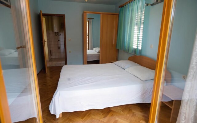 Apartments Cerluka