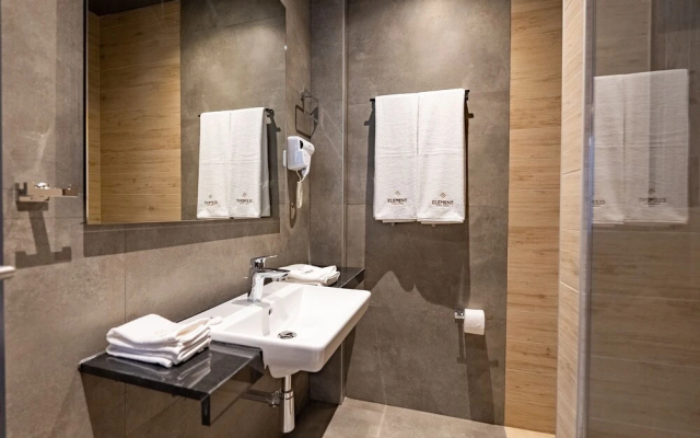 Hotel Element