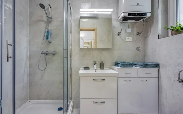 Apartment Smode With Bayview