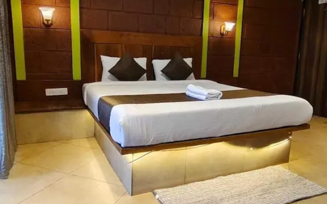 Royal Stone Resort