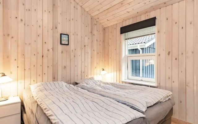 6 Person Holiday Home in Hals