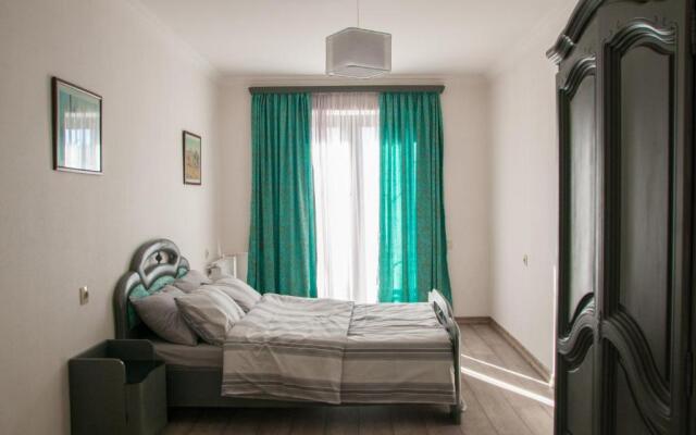 Apartment Near Church