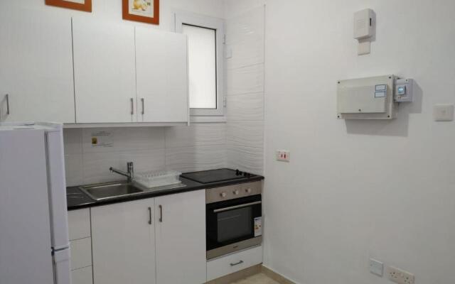 1 Bedroom Apartment near Beach