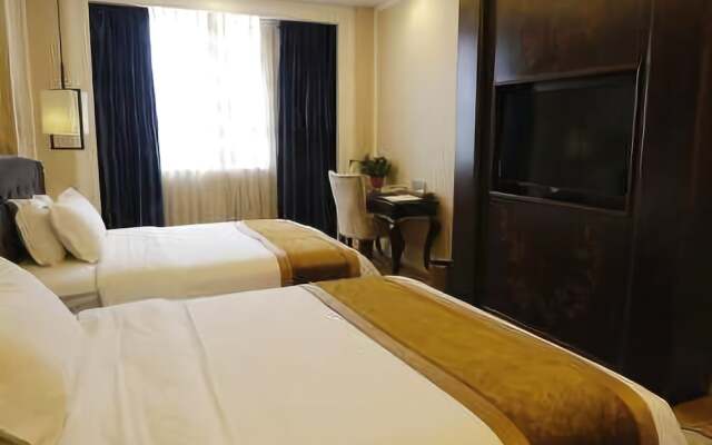 Jinhu Hotel